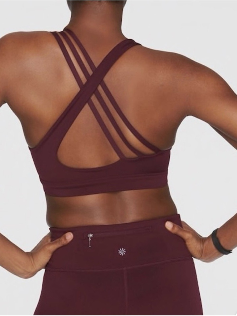 Athleta Run Free Strappy Crisscross Back Sports Bra Burgundy - size M